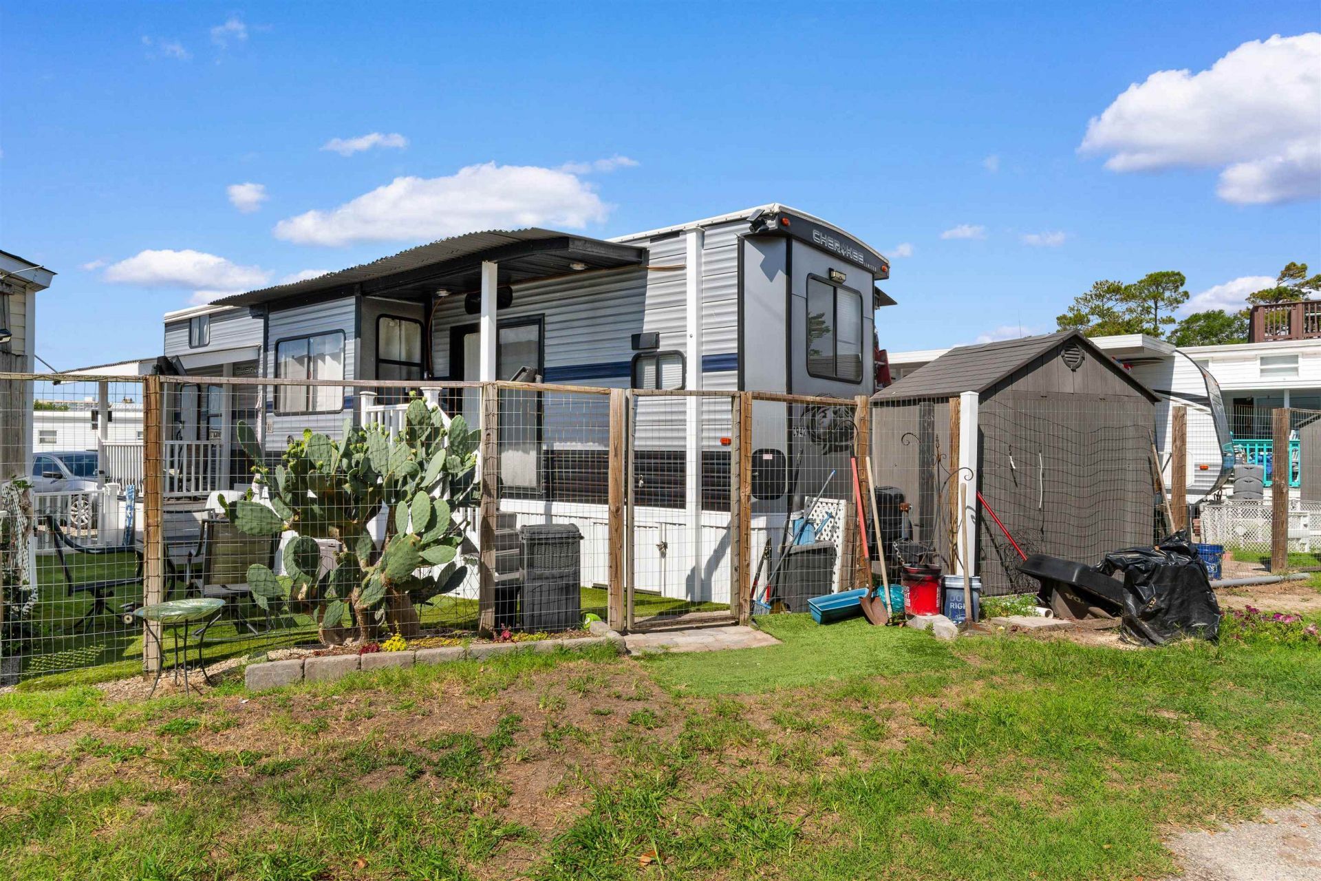 9700 Kings Rd. Photo 27