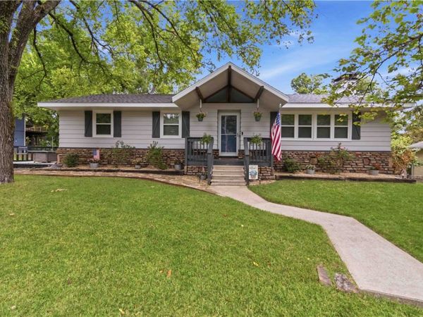 8490 Spruce Drive , Rogers, AR 72756