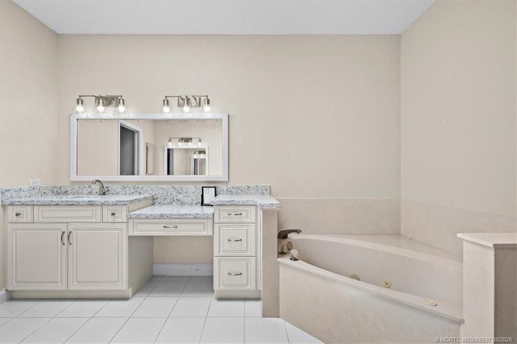 3378 SE Cambridge Drive, Stuart, FL 34997 Photo