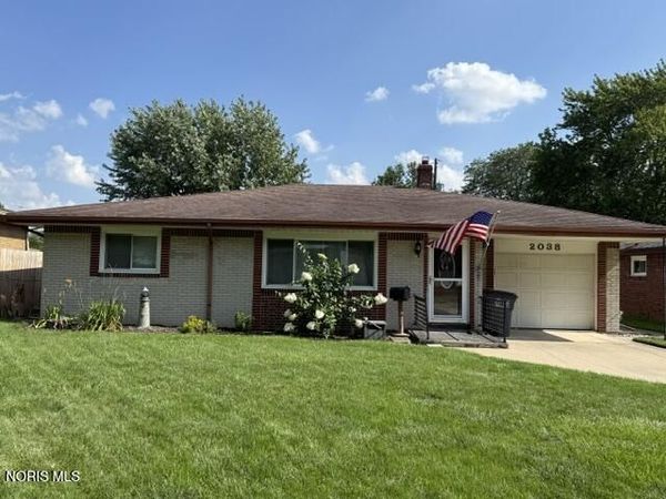 2038 Greenwich Lane , Toledo, OH 43611