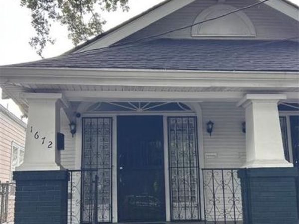 1672 N DORGENOIS Street , New Orleans, LA 70119