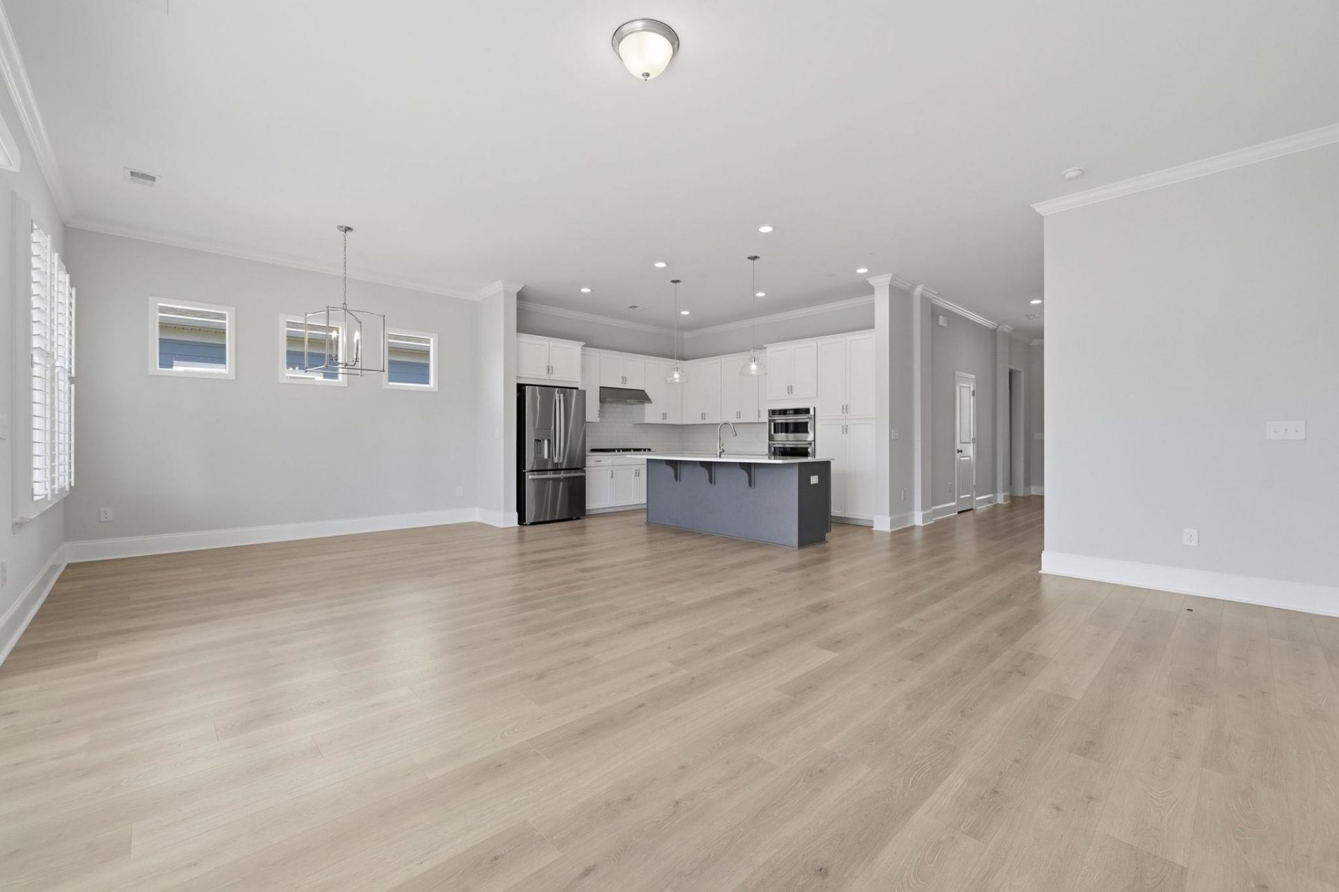 6423 Berg St. Photo 14