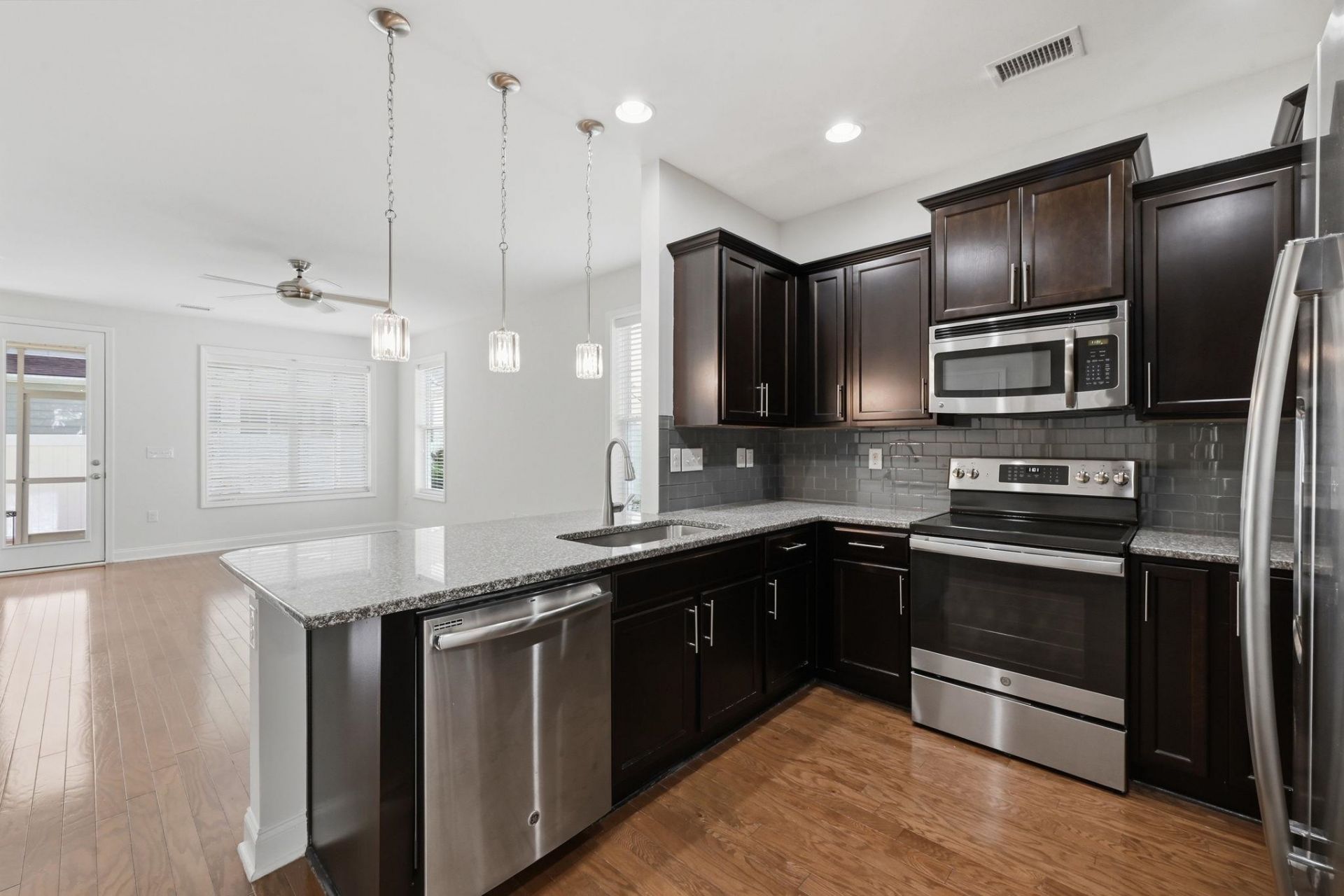 310 Lorenzo Dr. Photo 10