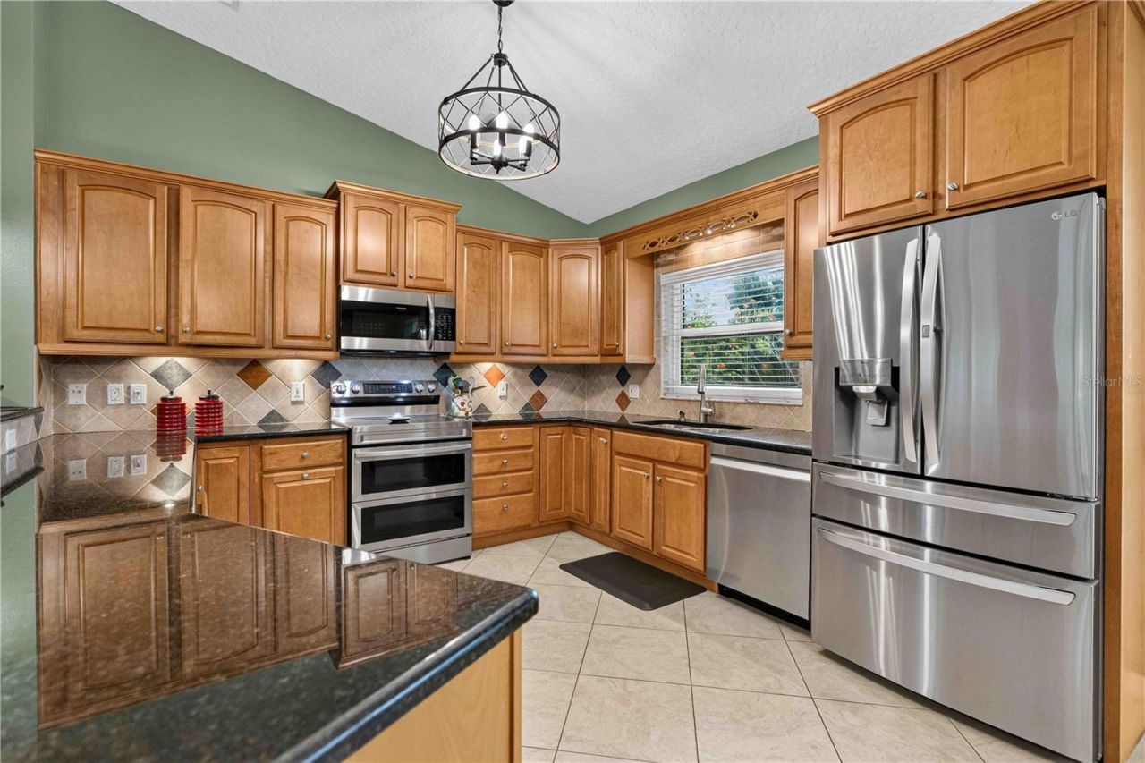 9703 65th Avenue E, Bradenton, FL 34202 Photo