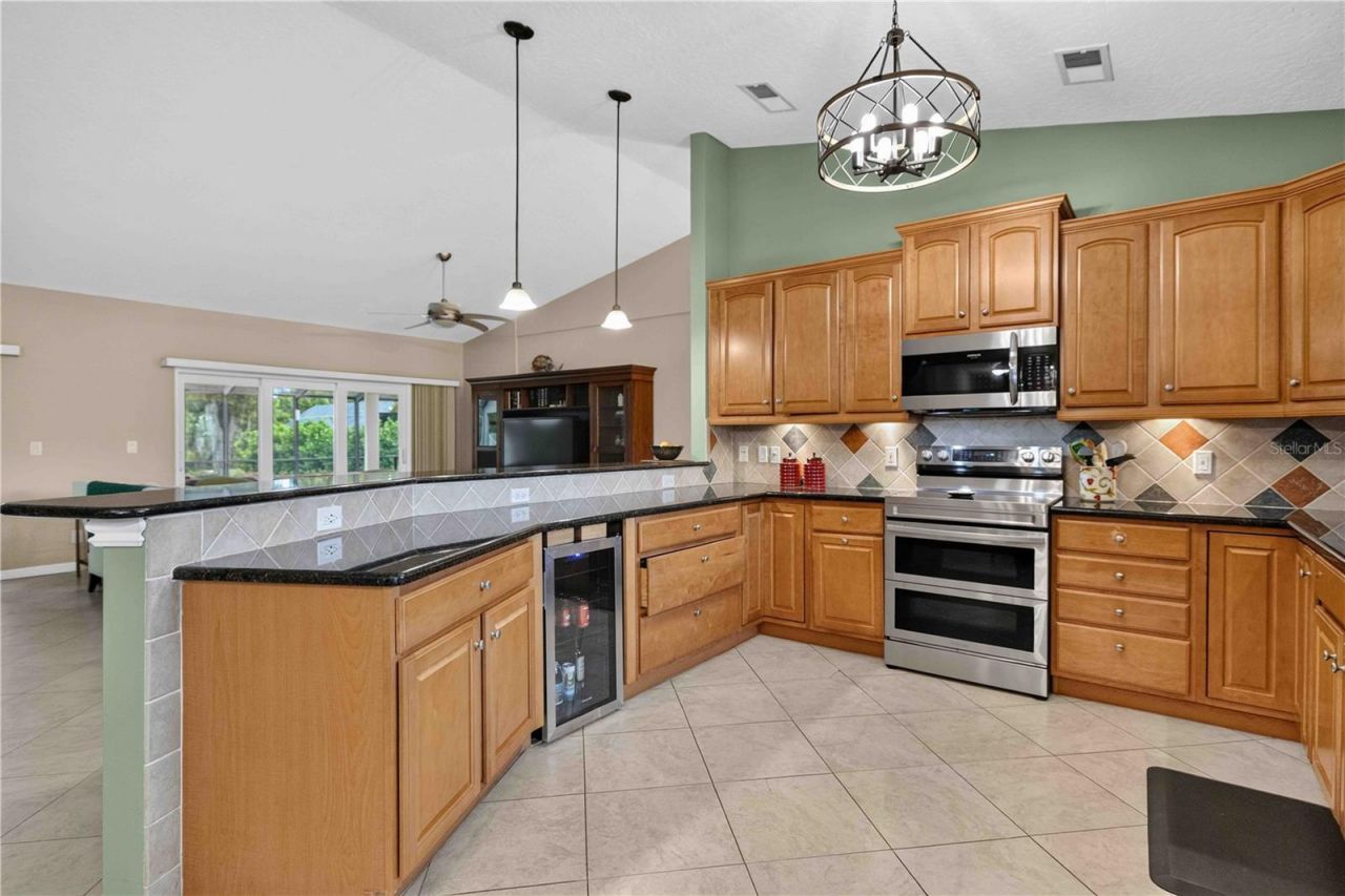 9703 65th Avenue E, Bradenton, FL 34202 Photo