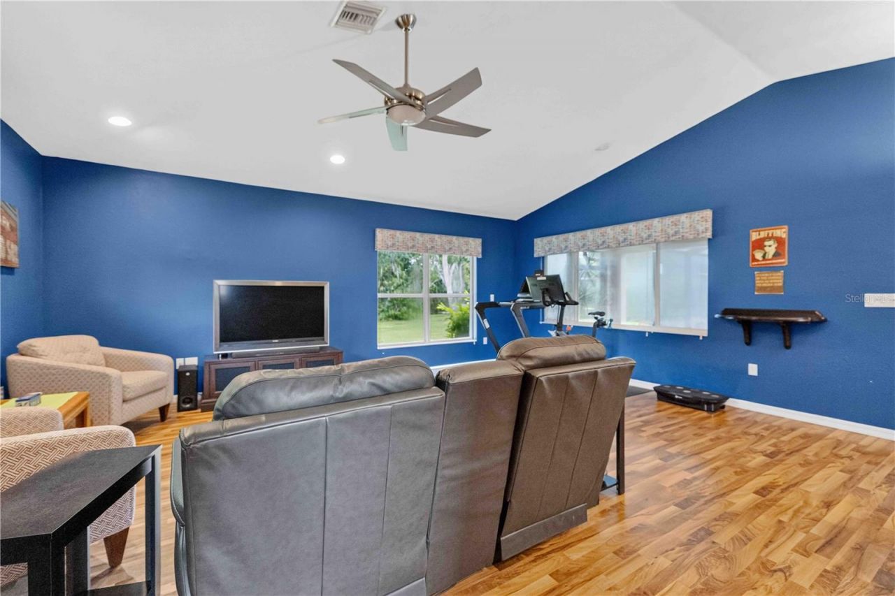 9703 65th Avenue E, Bradenton, FL 34202 Photo