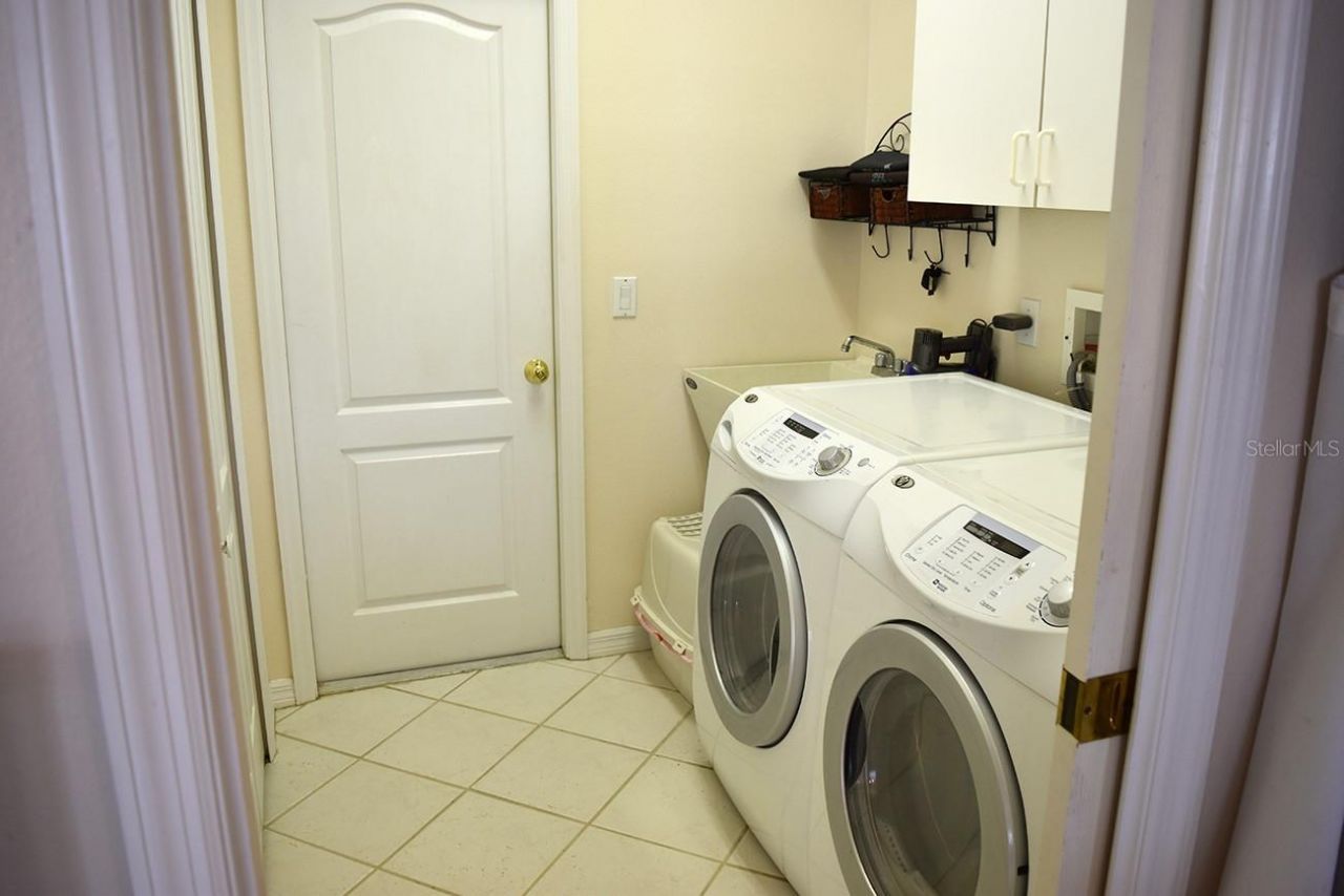 5113 Far Oak Circle, Sarasota, FL 34238 Photo