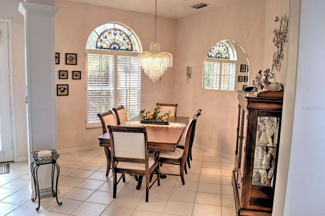 5113 Far Oak Circle, Sarasota, FL 34238 Photo
