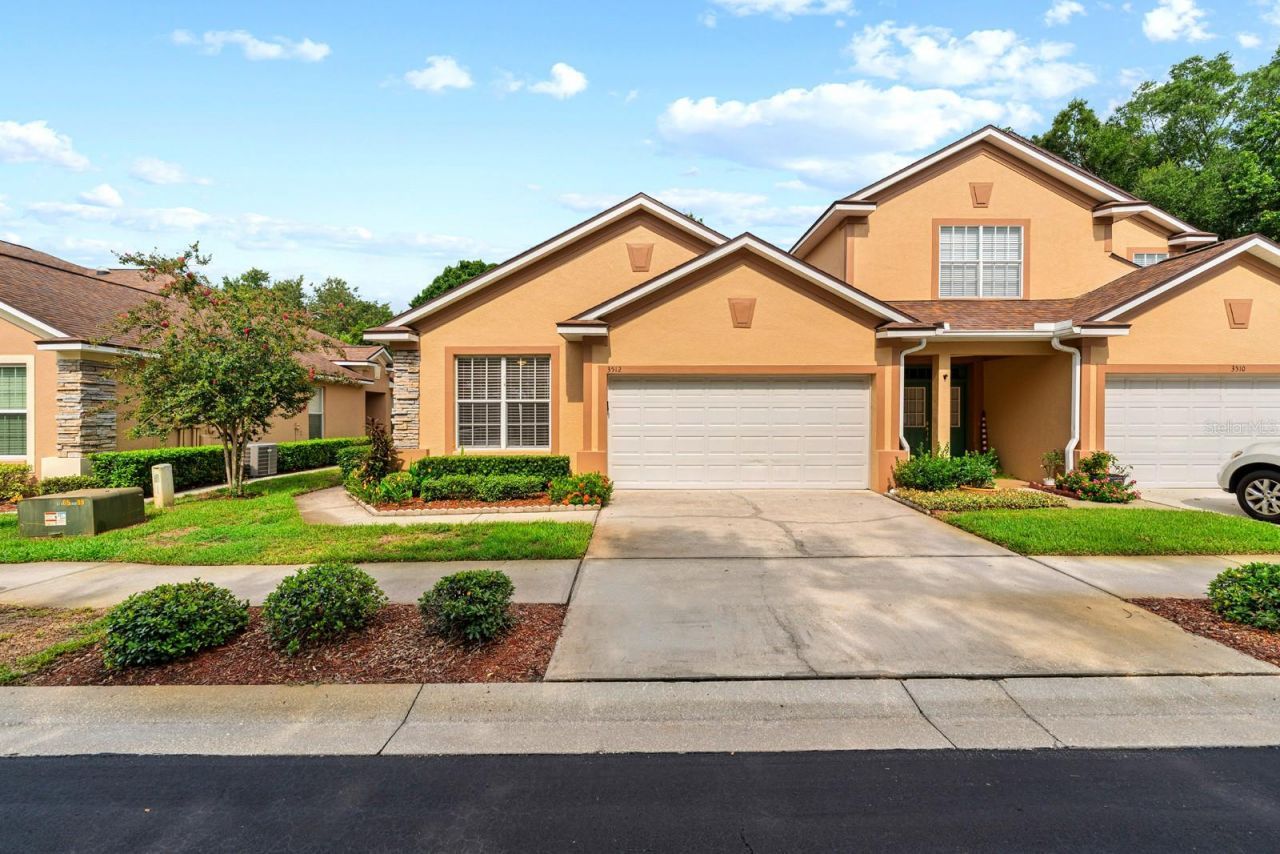 3512 Grand Magnolia Place, Valrico, FL 33596 Main Photo