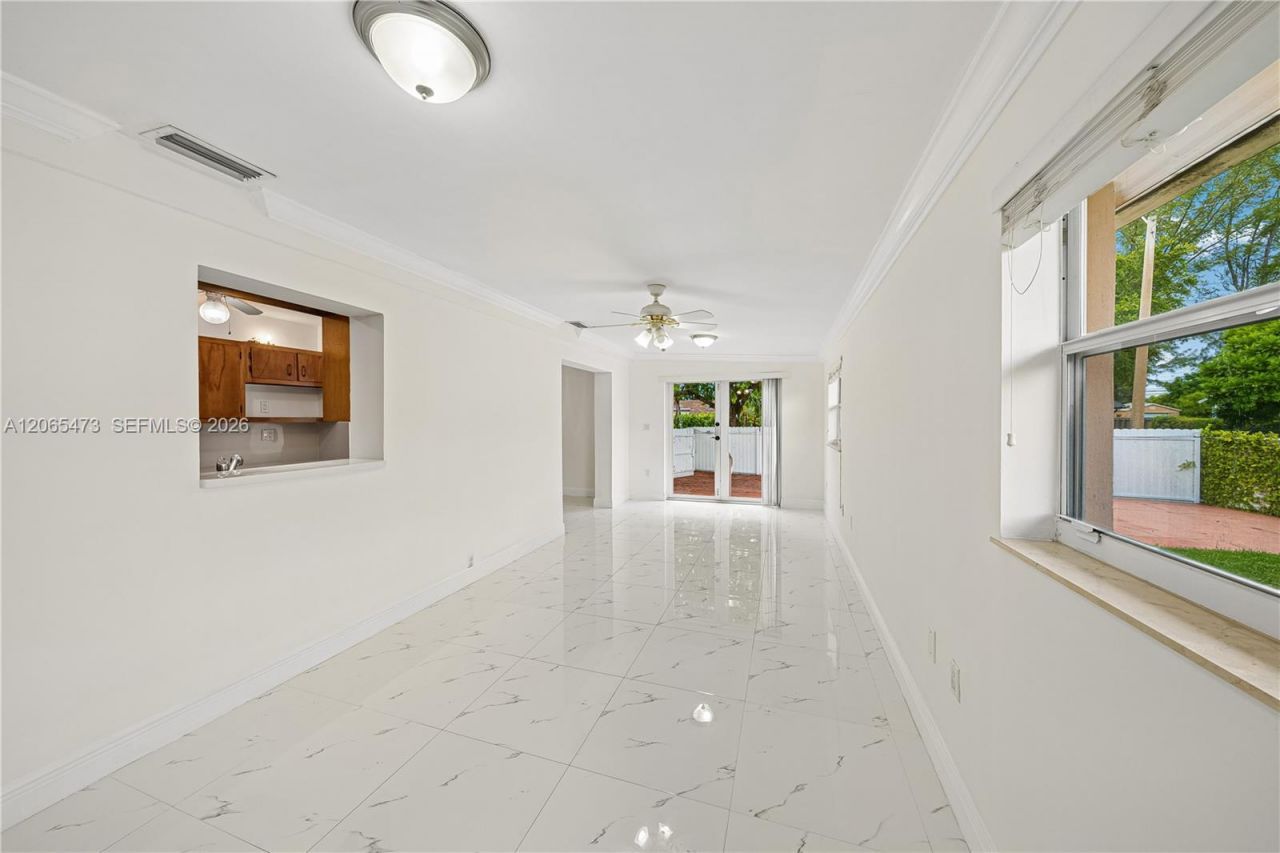 7135 SW 19th St, Miami, FL 33155 Photo
