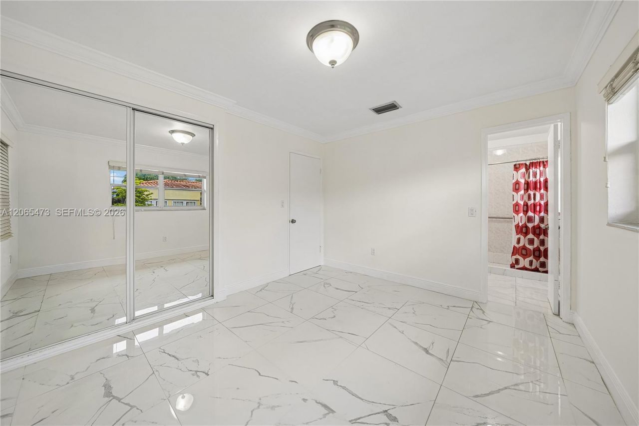 7135 SW 19th St, Miami, FL 33155 Photo