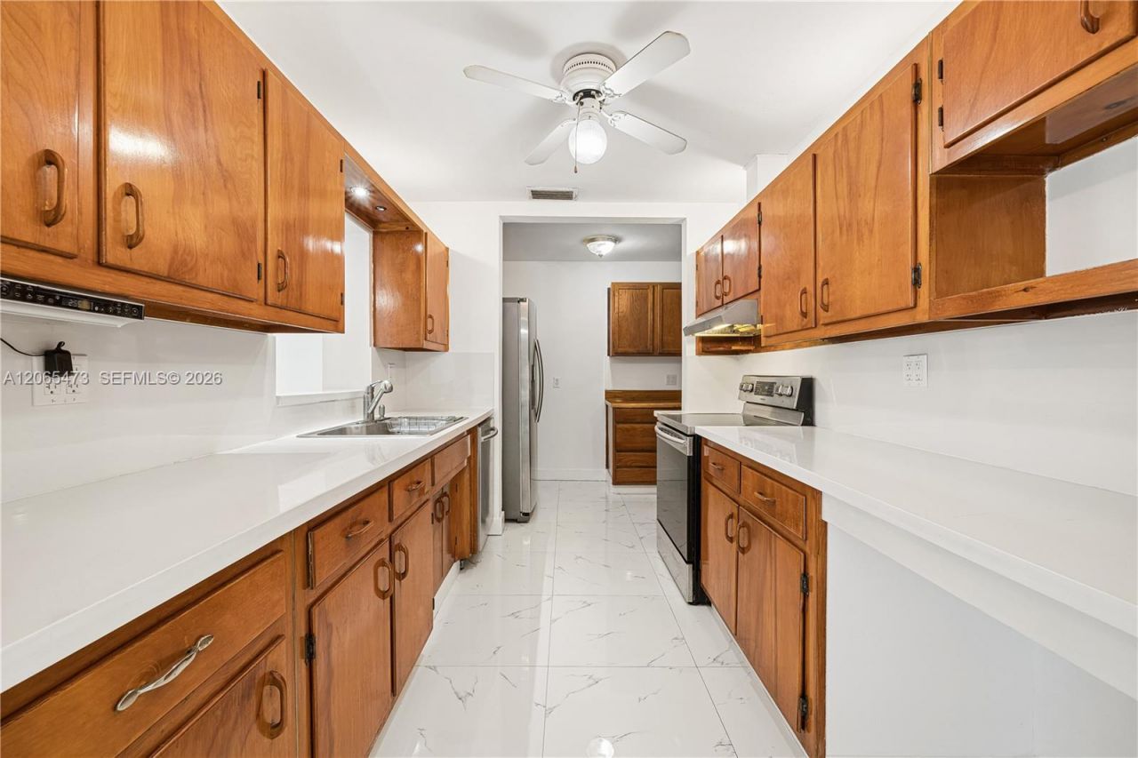 7135 SW 19th St, Miami, FL 33155 Photo