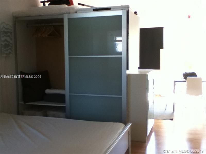 549 Meridian Ave , Unit 10, Miami Beach, FL 33139 Photo
