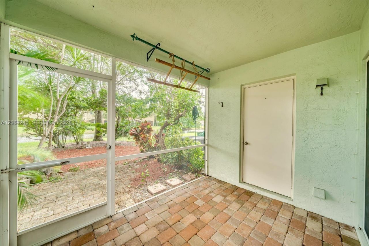 8040 Sanibel Dr , Unit 8040, Tamarac, FL 33321 Photo