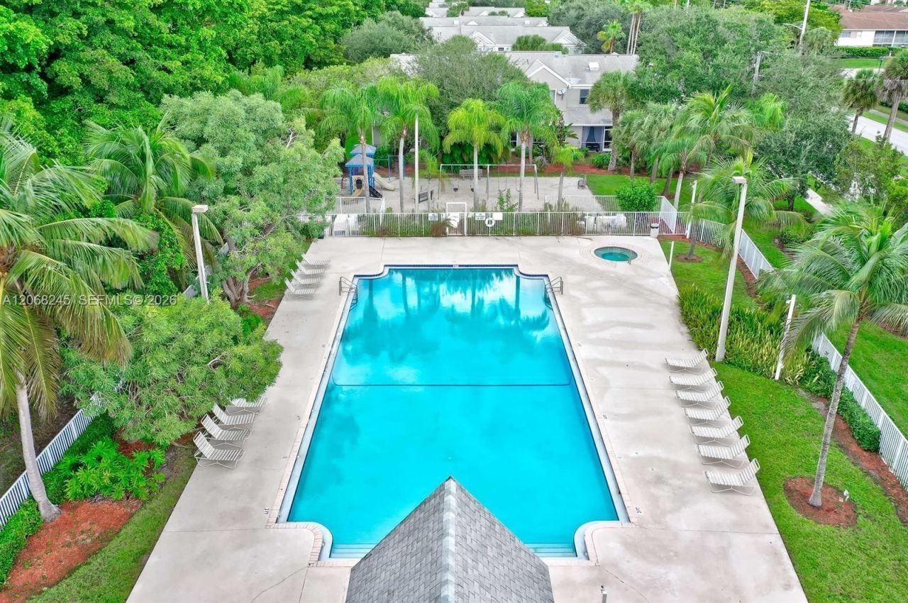 8040 Sanibel Dr , Unit 8040, Tamarac, FL 33321 Photo