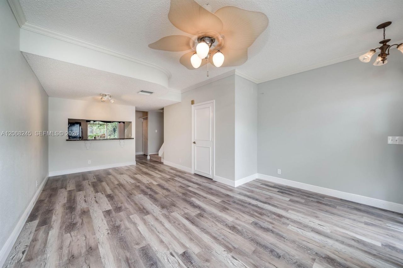 8040 Sanibel Dr , Unit 8040, Tamarac, FL 33321 Photo