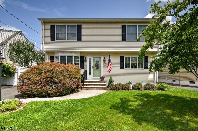 115 Olive Ave, Pompton Lakes, NJ 07442 Main Photo