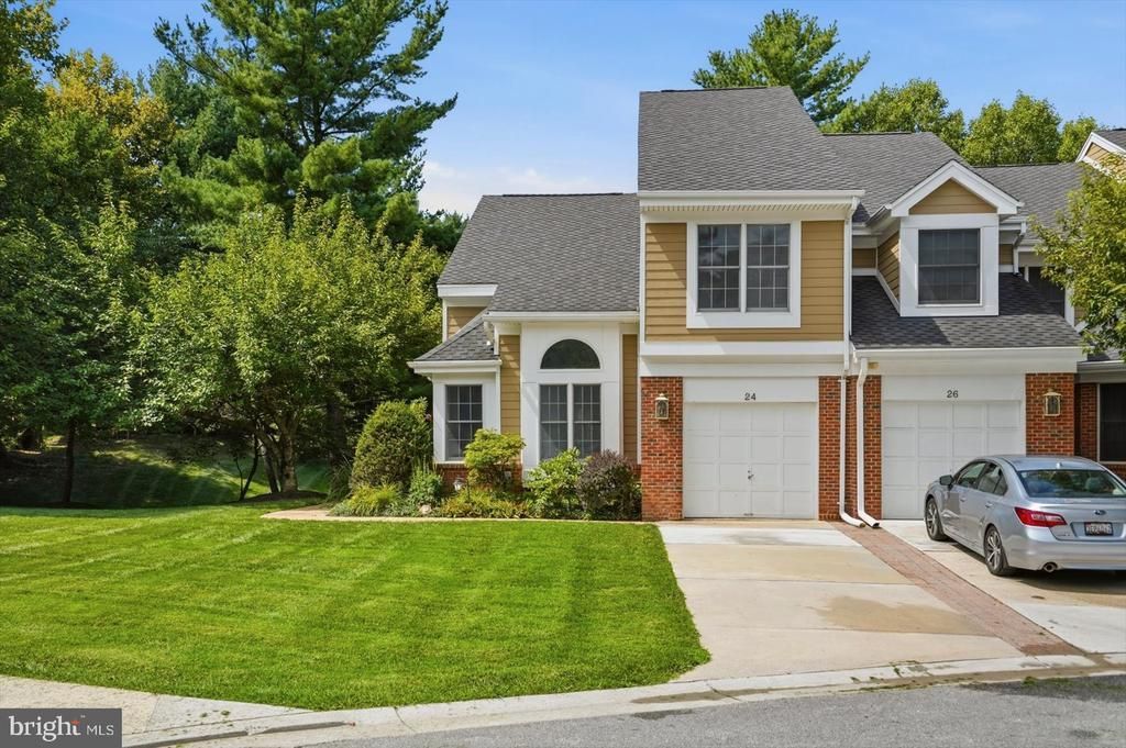 24 River Oaks Circle, Baltimore, MD 21208 Main Photo