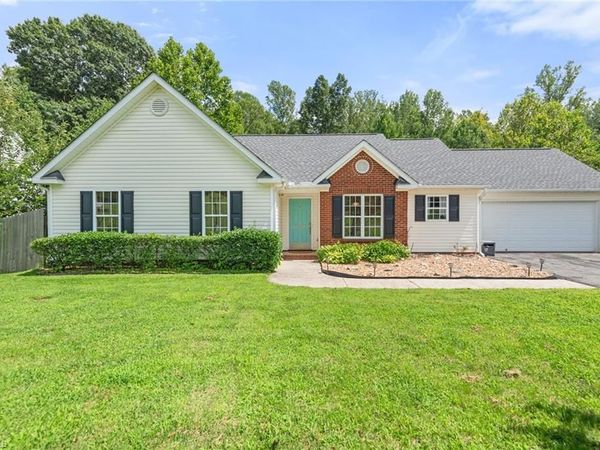 6941 Rangecrest Road, Belews Creek, NC 27009