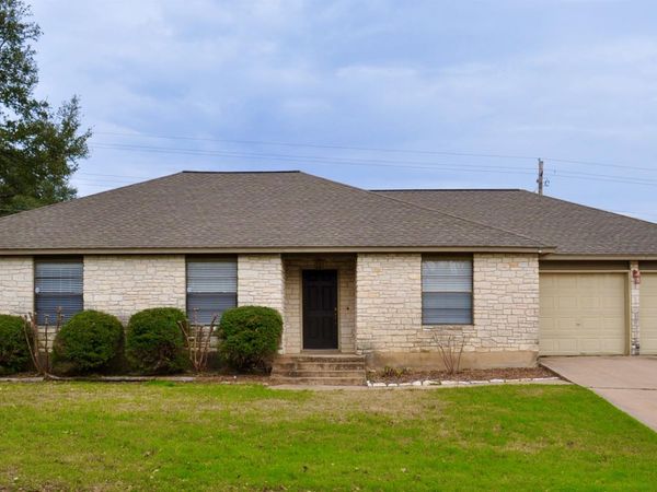8304 Red Willow DR, Austin, TX 78736