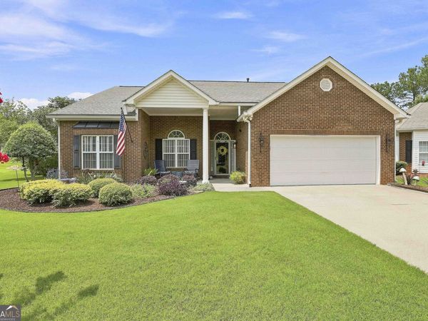 205 Autumn Glen Circle, Fayetteville, GA 30215