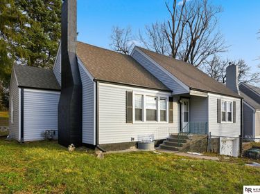 4677 N 60th Street, Omaha, NE 68104