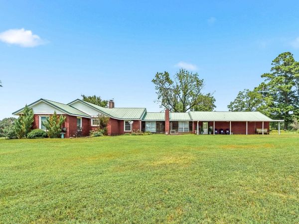 137 Pickering Drive, Horatio, AR 71842