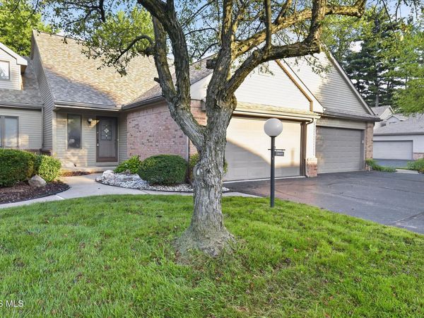 3127 Evergreen Road , Toledo, OH 43606