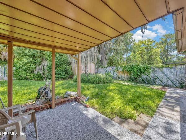 2859 LORAN Drive W, Jacksonville, FL 32216