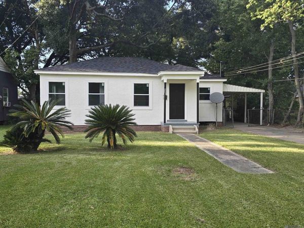 4927 Jean St, Baton Rouge, LA 70805