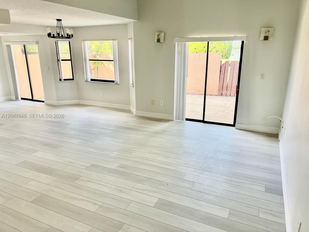 900 SW 113th Ter , Pembroke Pines, FL 33025 Photo
