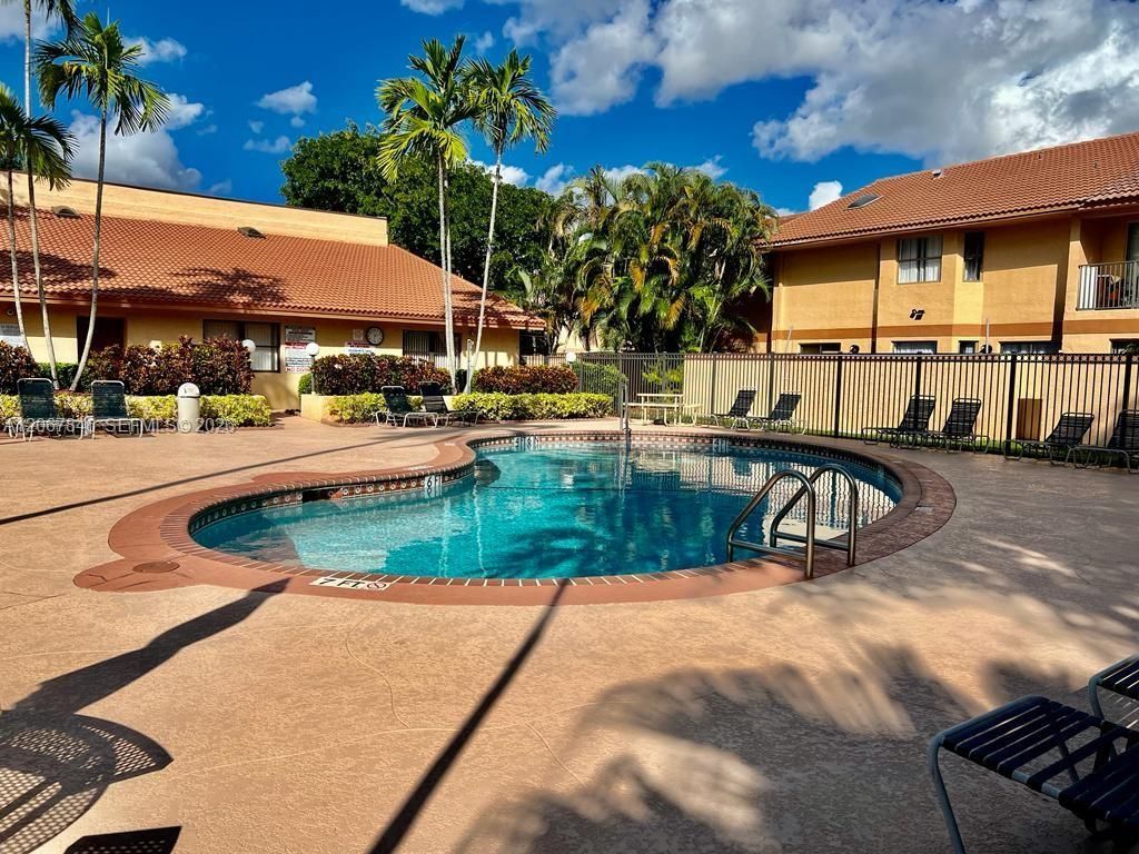 900 SW 113th Ter , Pembroke Pines, FL 33025 Photo