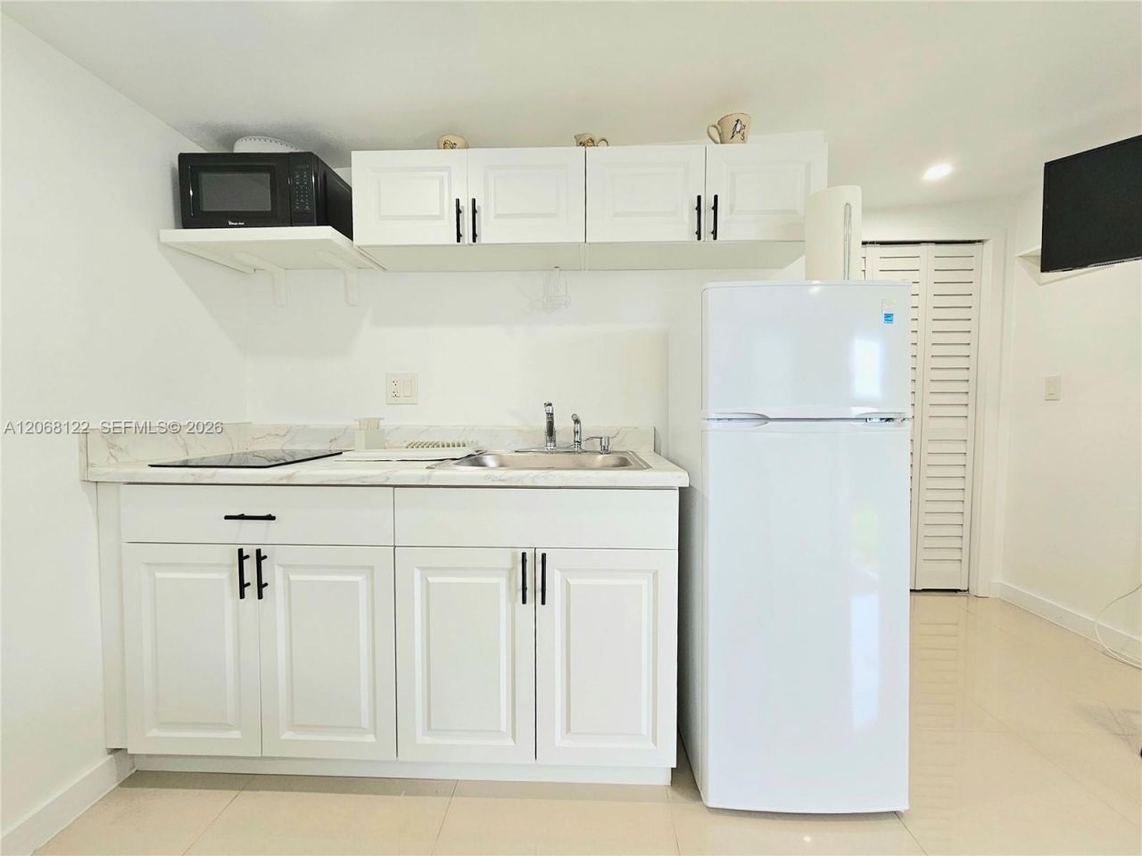 3880 NW 2nd St, Miami, FL 33126 Photo