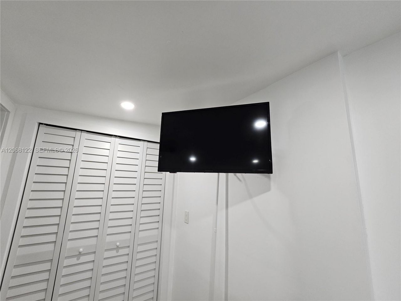 3880 NW 2nd St, Miami, FL 33126 Photo