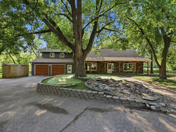14823 Walker Place, Minnetonka, MN 55345