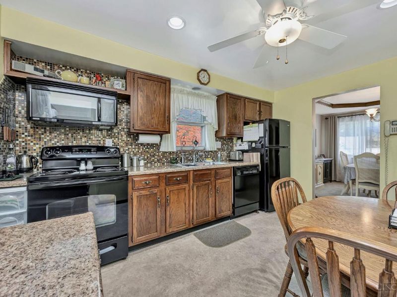 4337 Saint Martins Place, Cincinnati, OH 45211 Photo 14