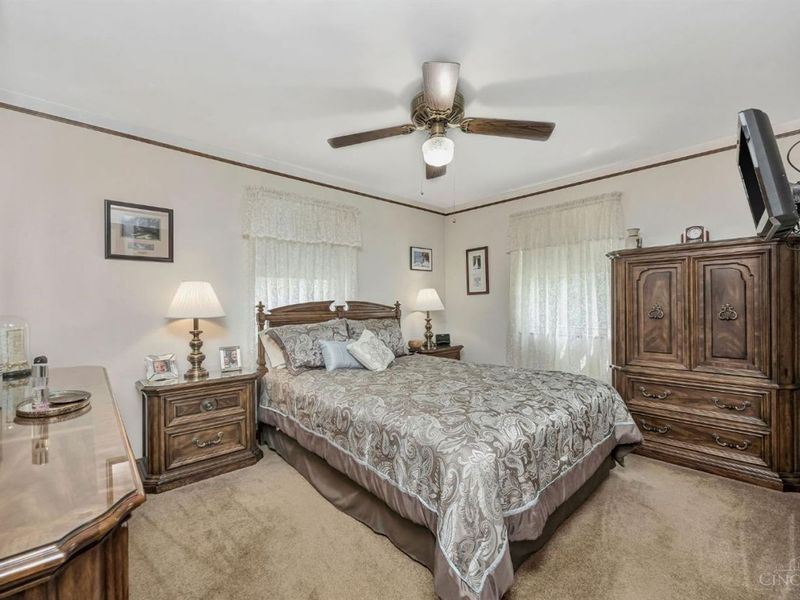 4337 Saint Martins Place, Cincinnati, OH 45211 Photo 18
