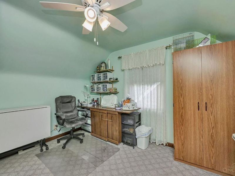 4337 Saint Martins Place, Cincinnati, OH 45211 Photo 24