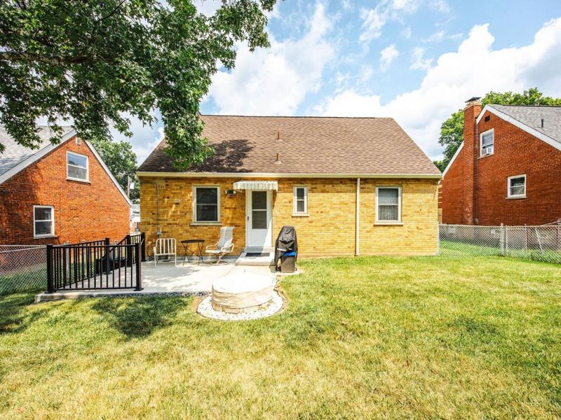 4337 Saint Martins Place, Cincinnati, OH 45211 Photo 29