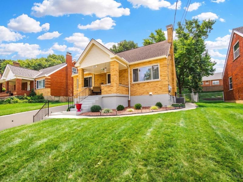 4337 Saint Martins Place, Cincinnati, OH 45211 Photo 4