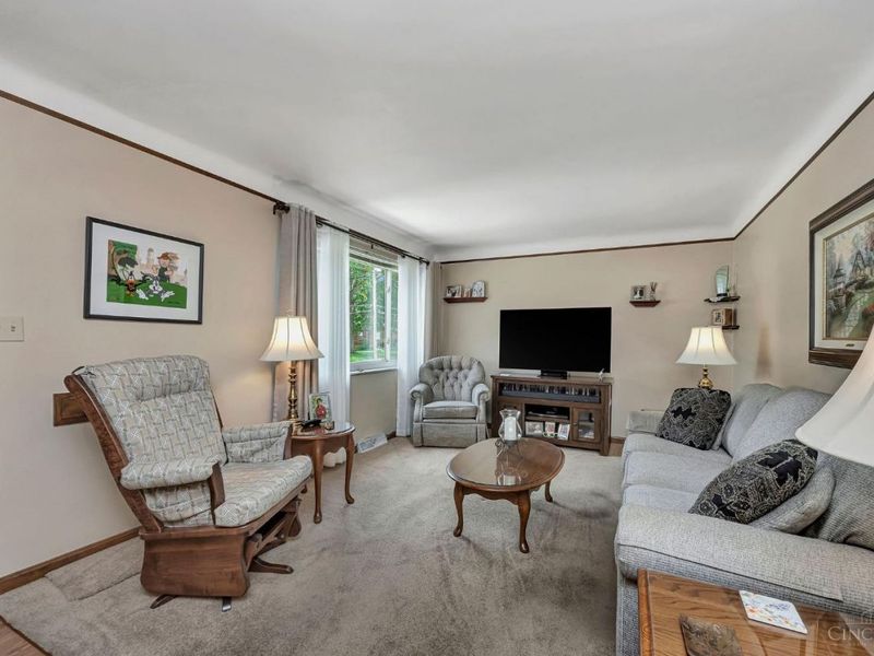 4337 Saint Martins Place, Cincinnati, OH 45211 Photo 5