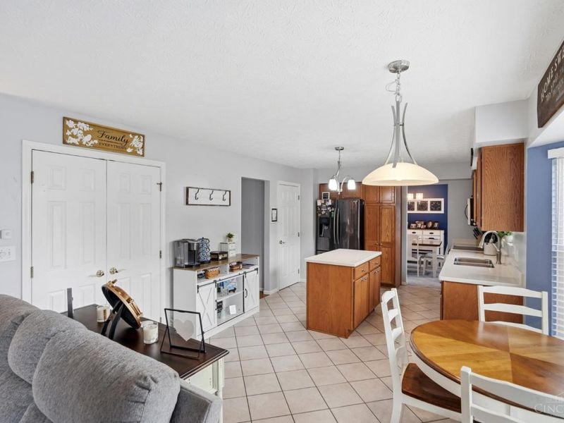 4214 Parkmont Drive, Delhi Township, OH 45238 Photo 11