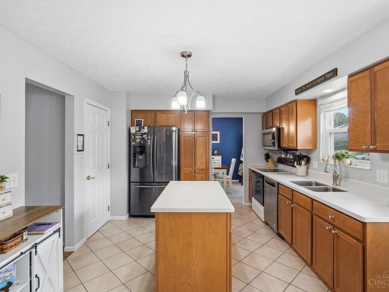 4214 Parkmont Drive, Delhi Township, OH 45238 Photo 14