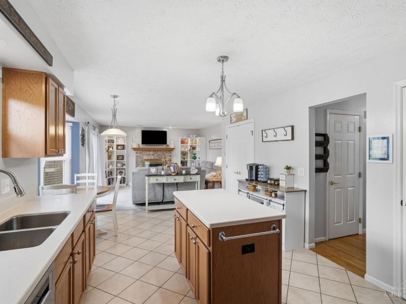 4214 Parkmont Drive, Delhi Township, OH 45238 Photo 15