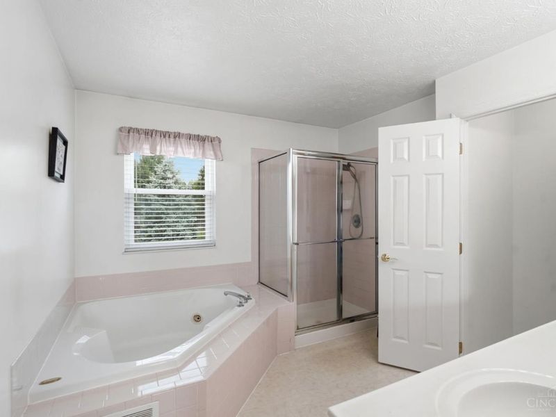 4214 Parkmont Drive, Delhi Township, OH 45238 Photo 30
