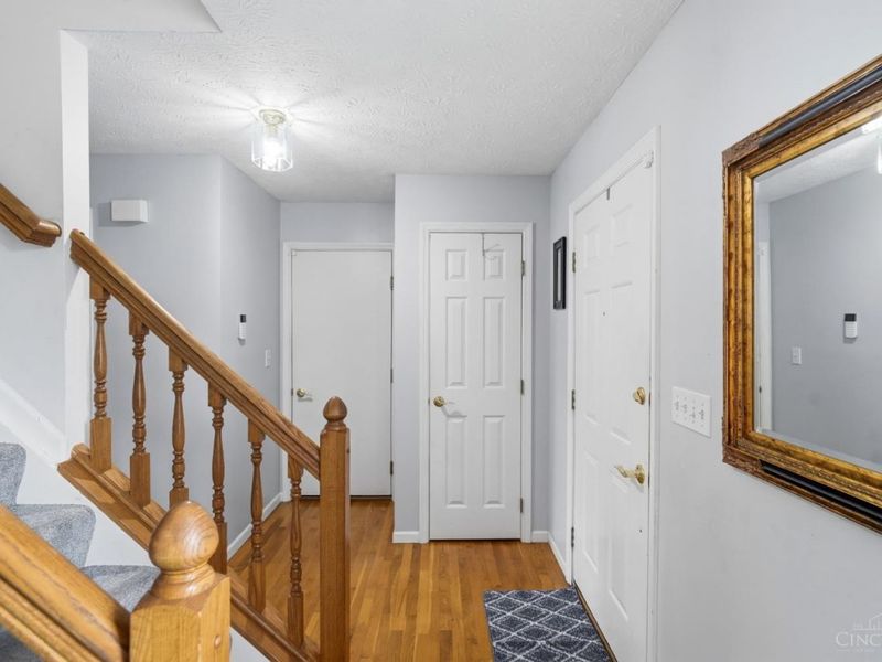 4214 Parkmont Drive, Delhi Township, OH 45238 Photo 6