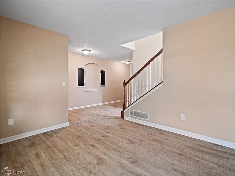 17062 Woodshire Drive, Strongsville, OH 44149 Photo 14
