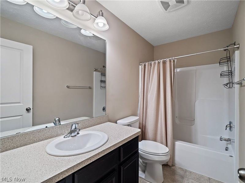 17062 Woodshire Drive, Strongsville, OH 44149 Photo 45