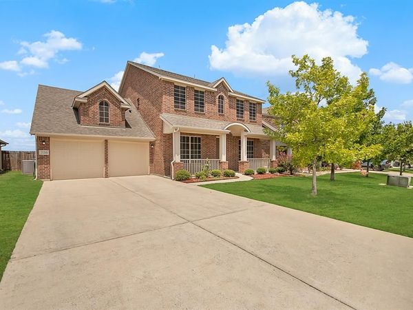 316 Bluffside Trail, Benbrook, TX 76126