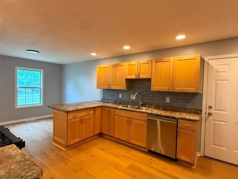 118 Locust Street , Oberlin, OH 44074 Photo 6